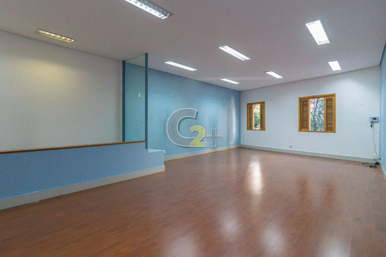 Sobrado Comercial