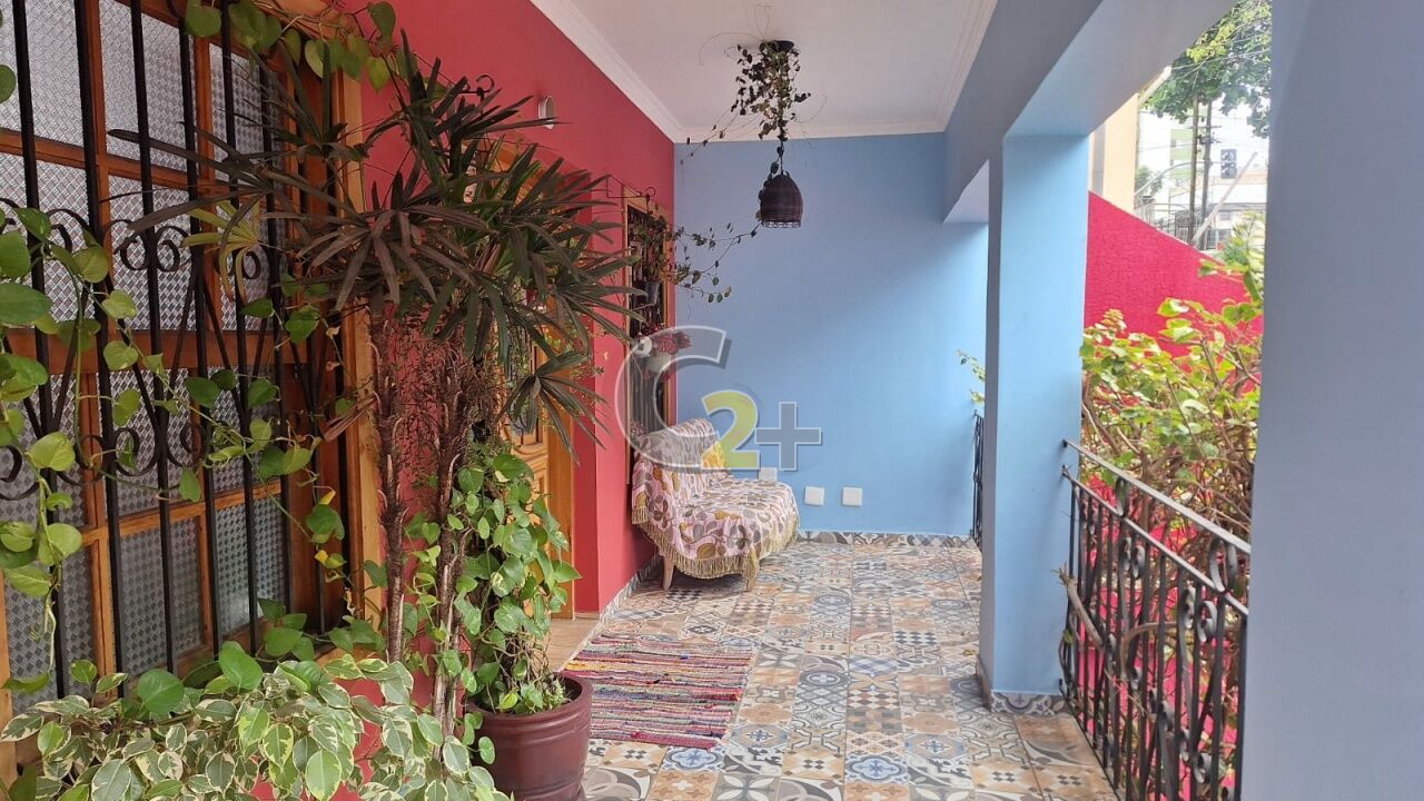 Casa Padrão para Venda - Vila Mariana