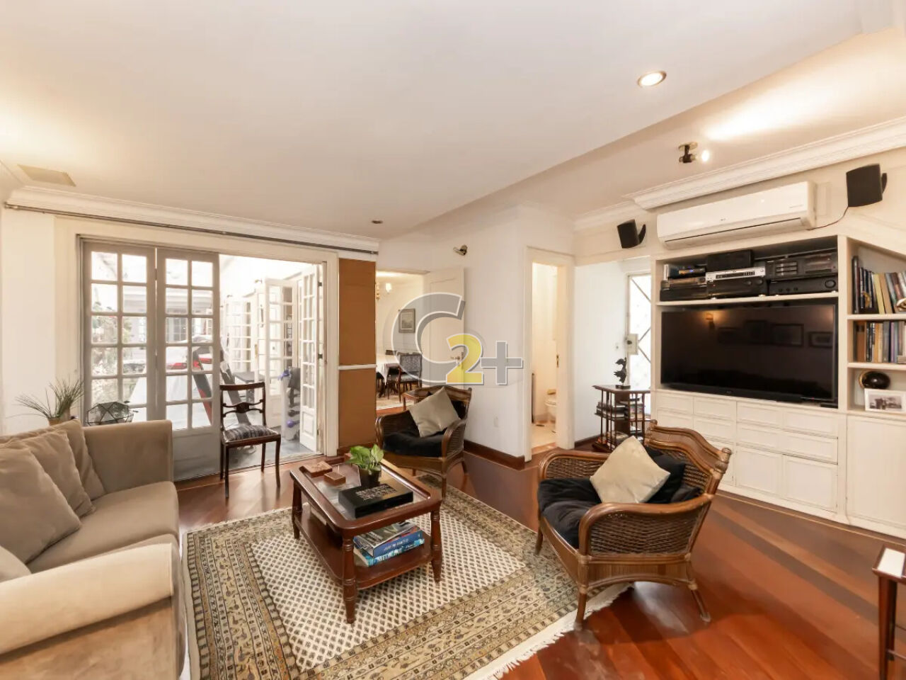 Casa Padrão para Venda - Jardim Paulistano