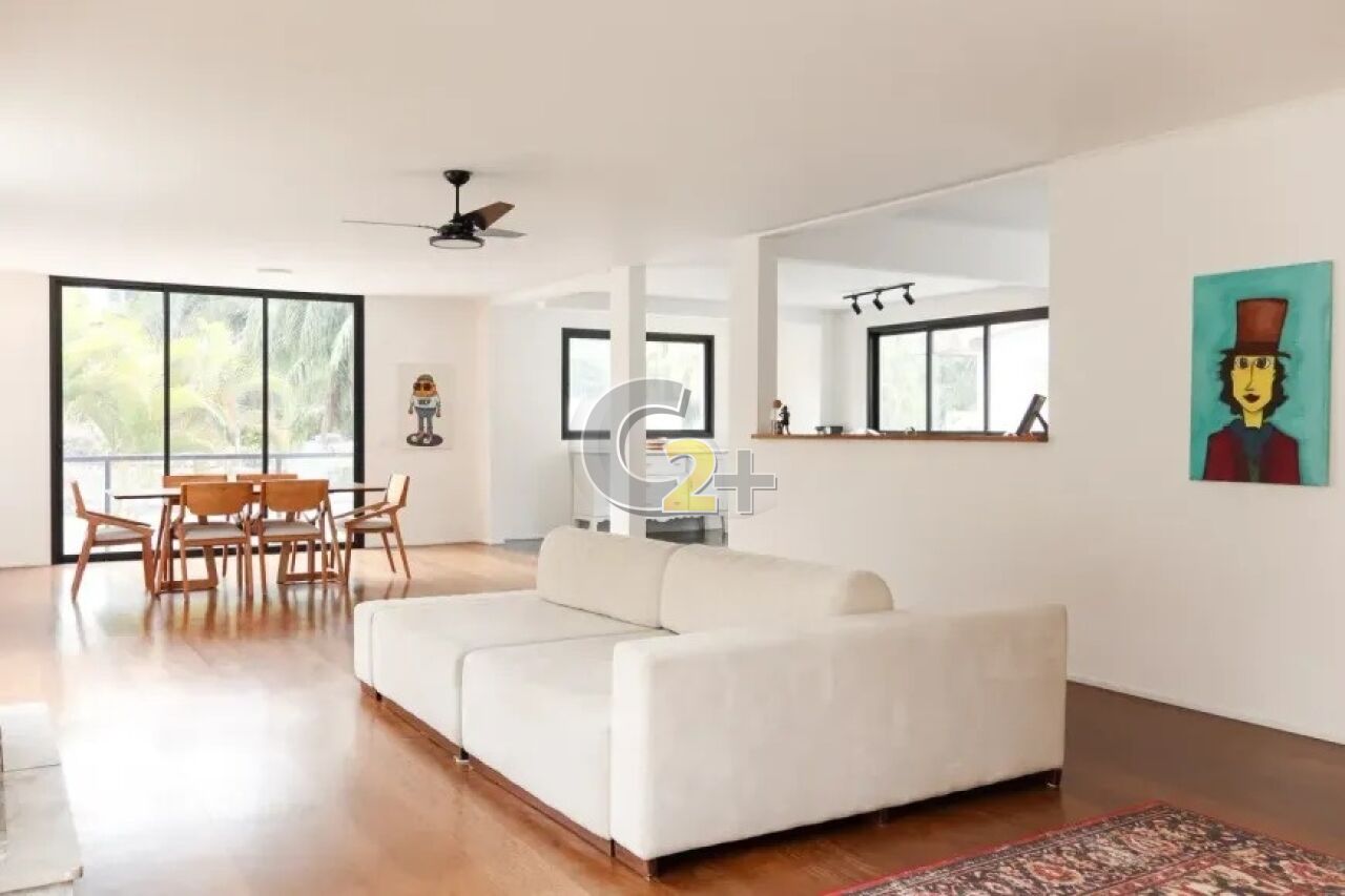 Casa Padrão para Venda - Vila Madalena