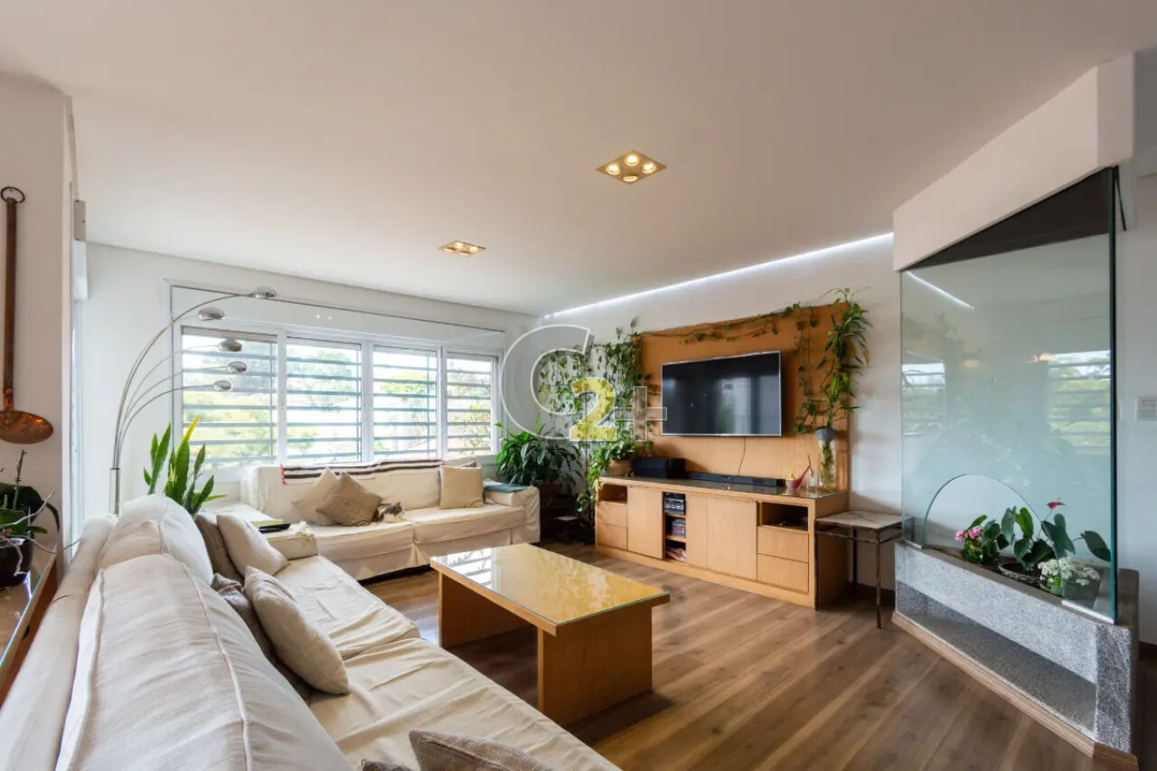 Casa Padrão para Venda - Pacaembu