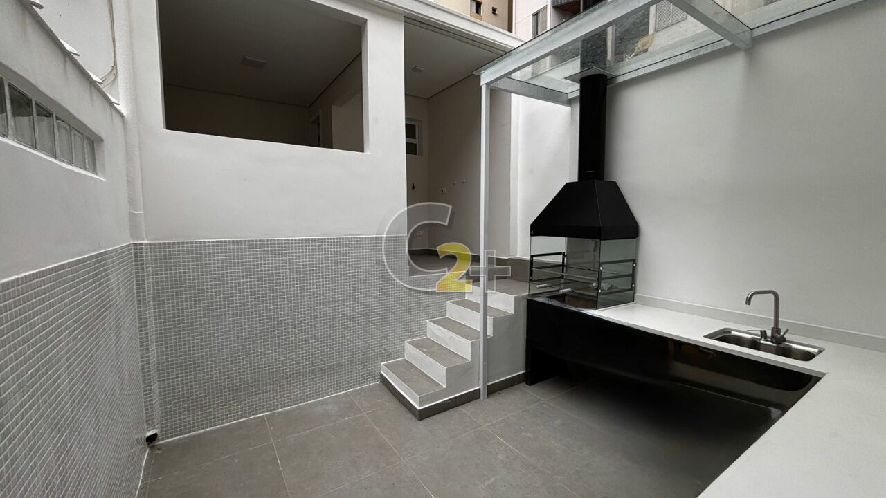 Casa Padrão para Venda - Vila Clementino