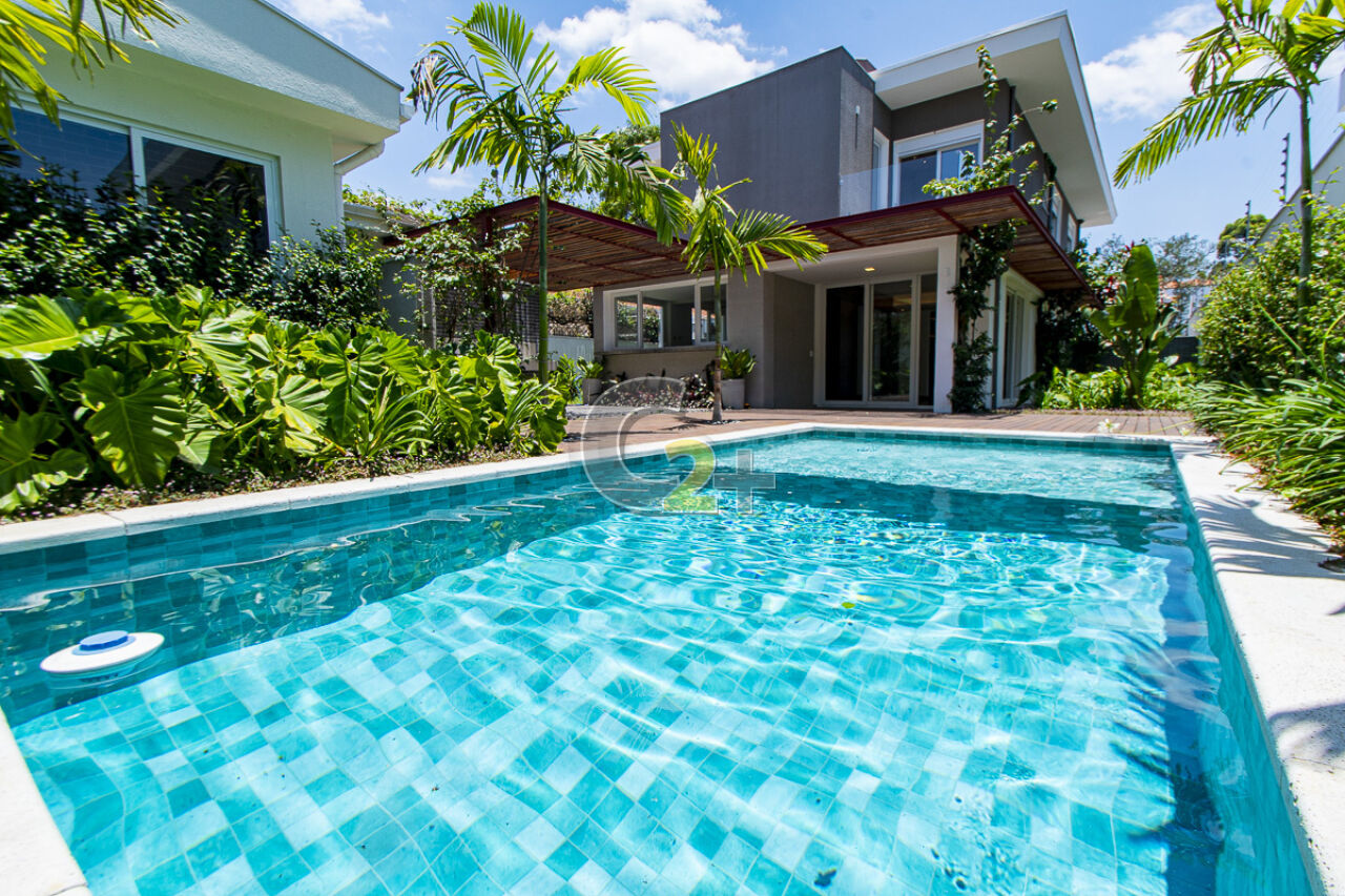 Casa Padrão para Venda - Alto de Pinheiros