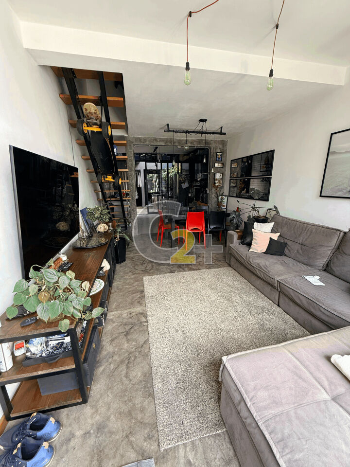 Casa Padrão para Venda - Lapa