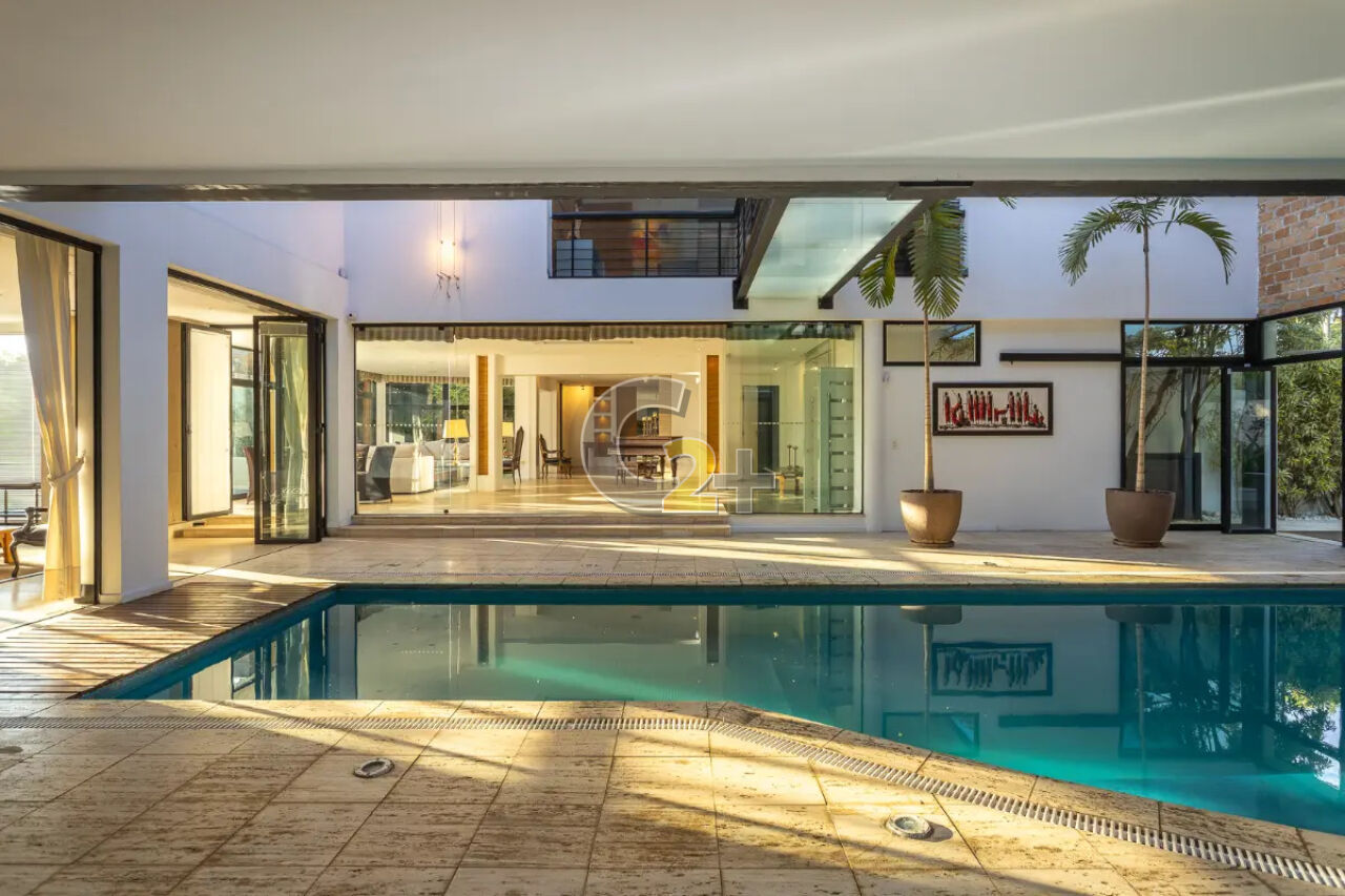 Casa Padrão para Venda - Alto de Pinheiros