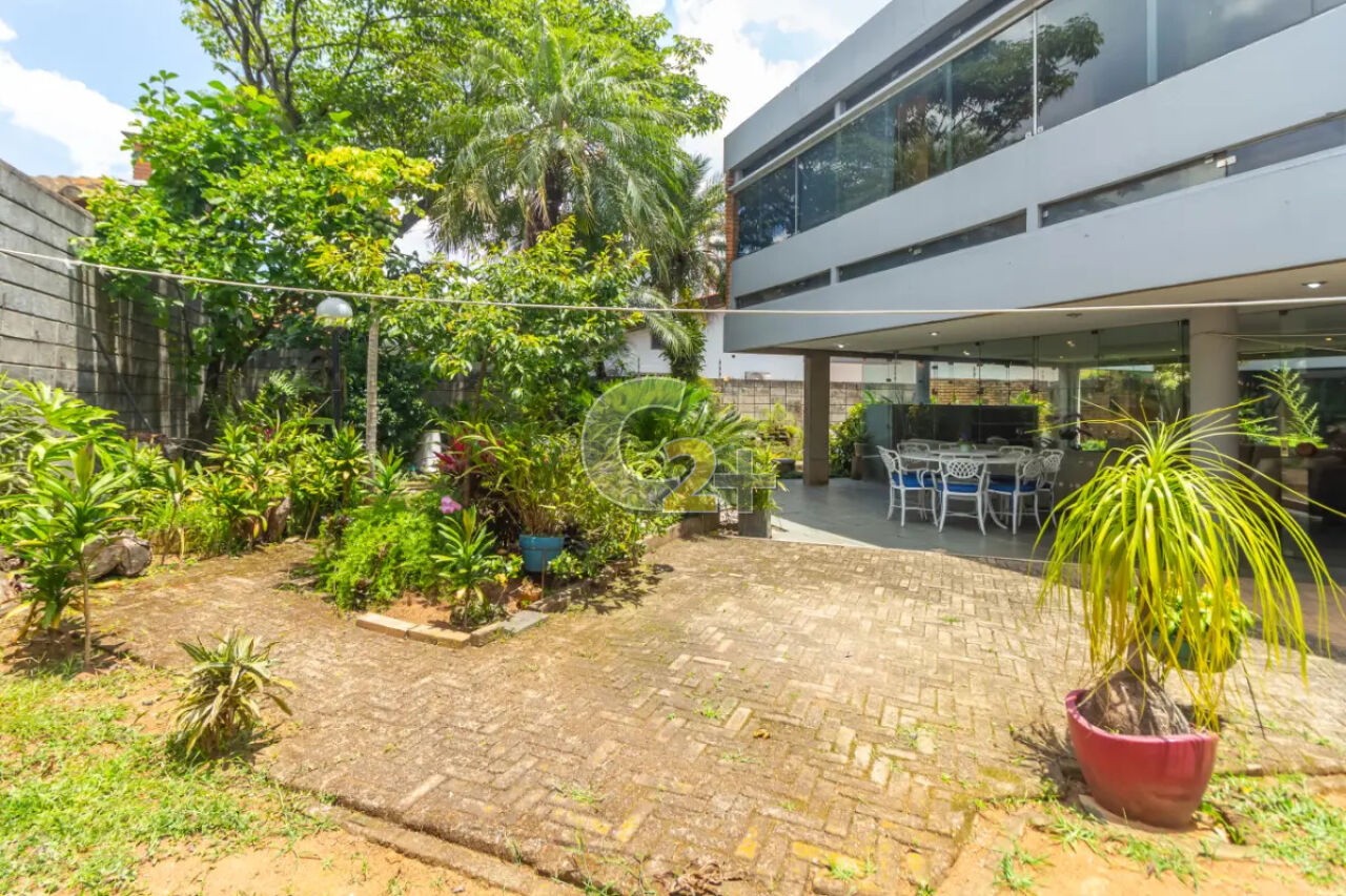 Casa Padrão para Venda - Alto de Pinheiros