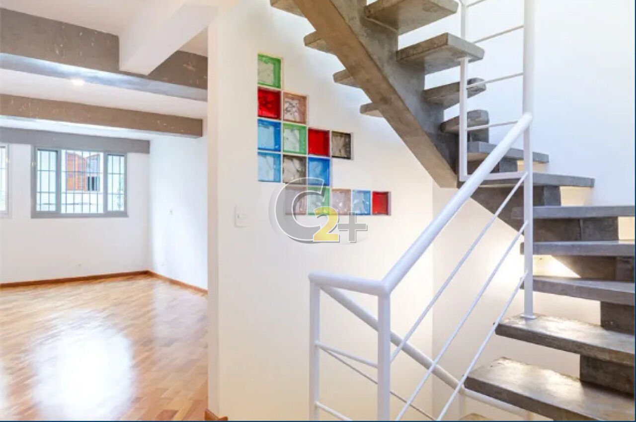 Casa Padrão para Venda - Alto de Pinheiros