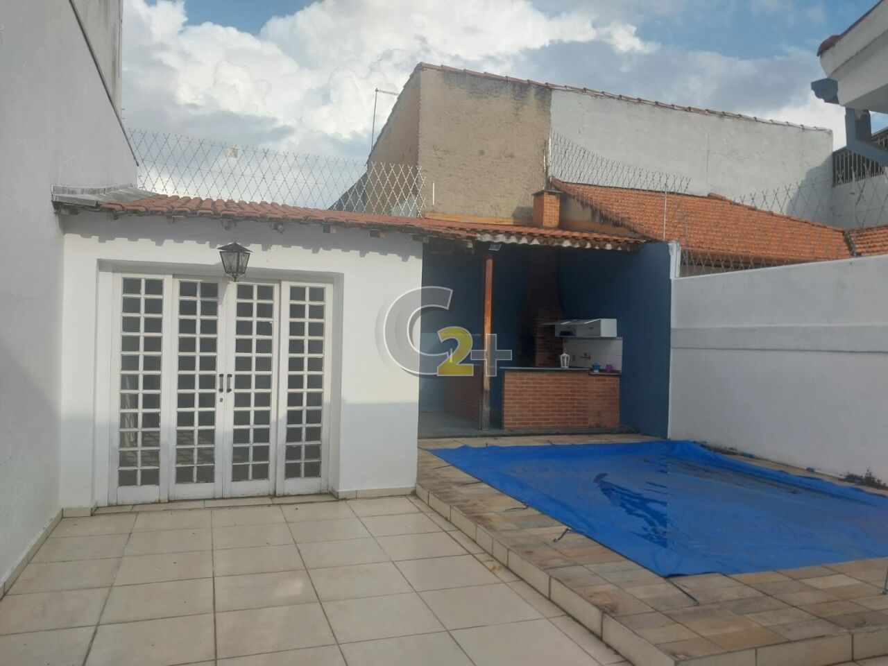 Casa Padrão para Venda - Água Branca