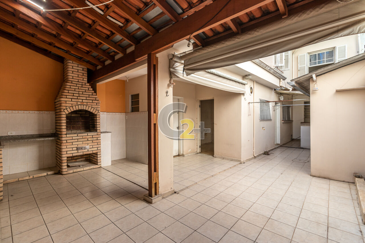 Casa Padrão para Venda - Água Branca