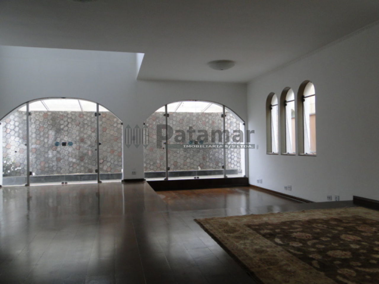 Sobrado para Venda - Jardim Leonor