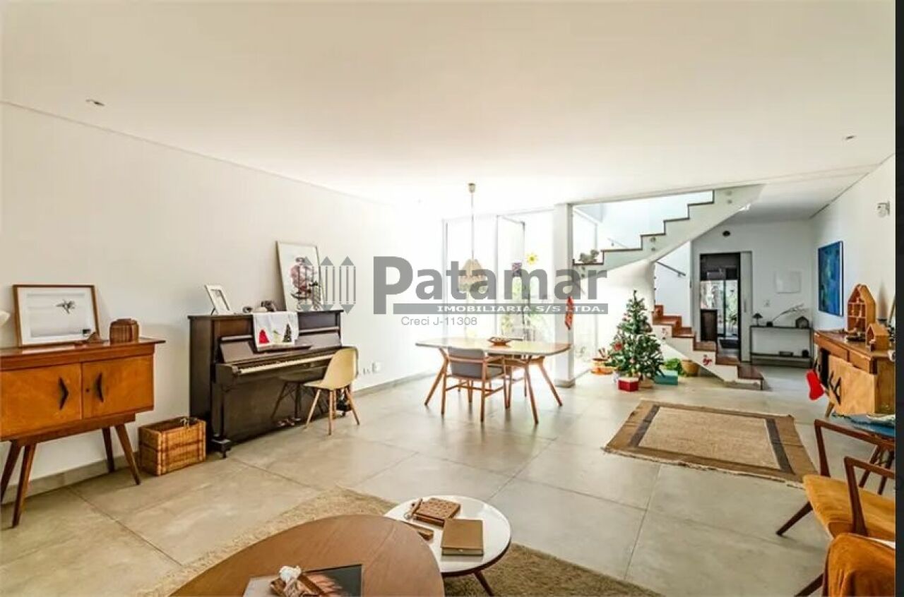 Sobrado para Venda - Caxingui