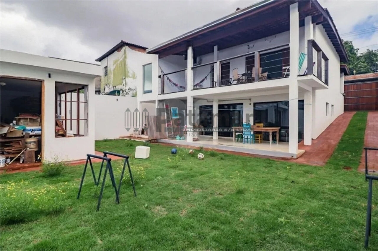 Casa Térrea para Venda - Instituto de Previdência