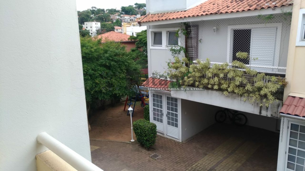 Sobrado em Condomínio para Venda - Caxingui