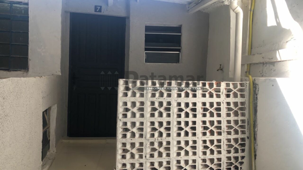 Sobrado para Venda - Jardim Carombé