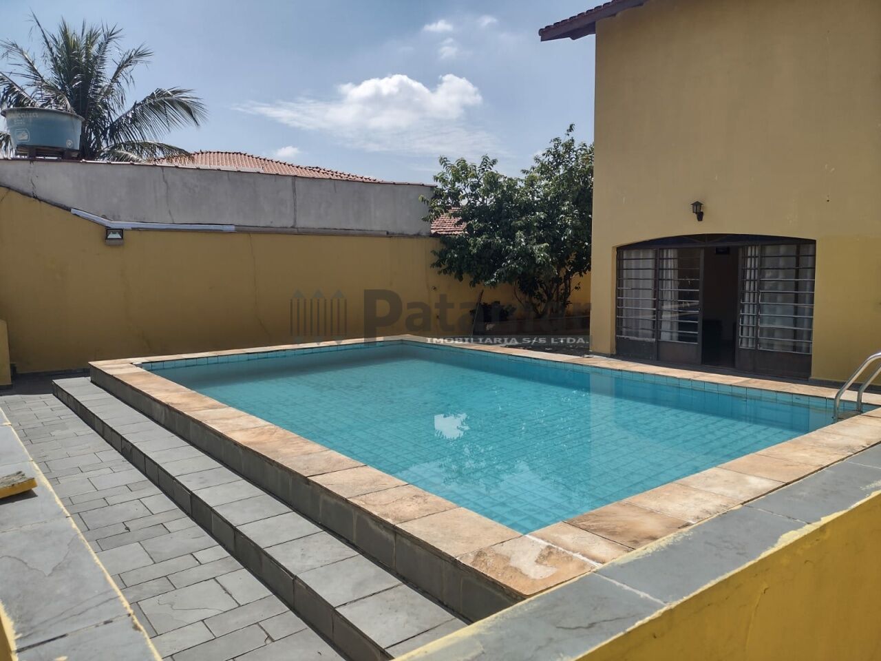 Sobrado para Venda - Parque Assunção