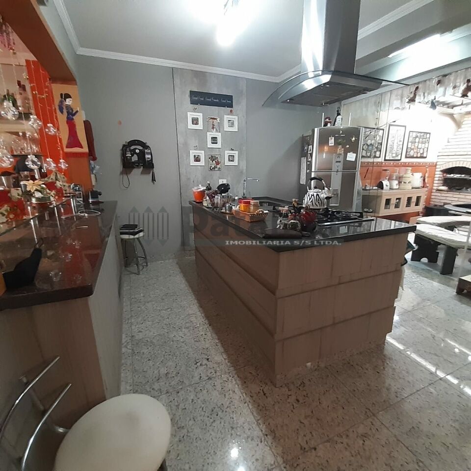 Sobrado em Condomínio para Venda - Jardim do Lago