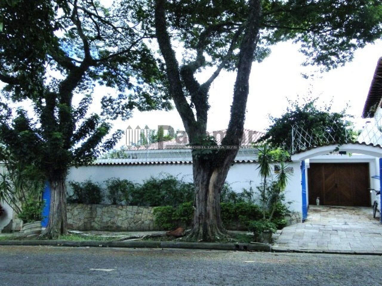 Casa Térrea para Venda - Caxingui