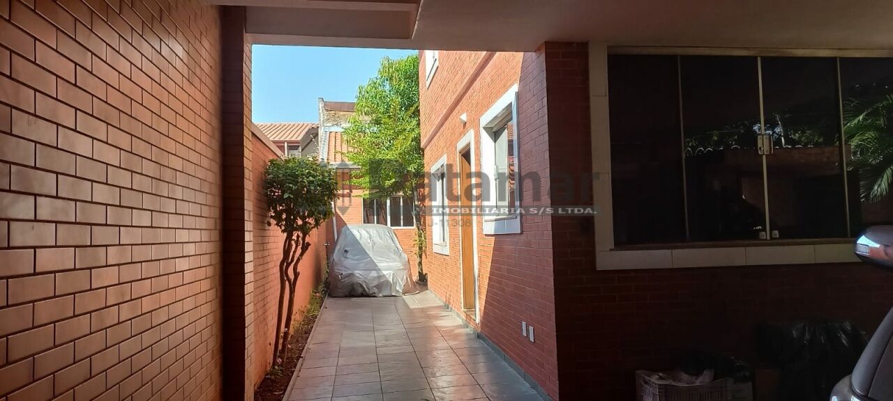 Sobrado para Venda - Instituto de Previdência