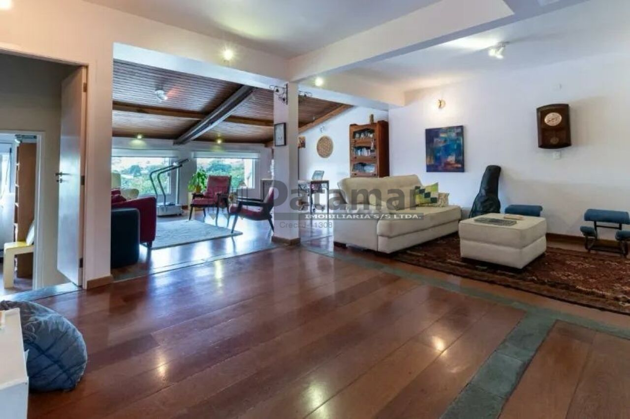 Casa Assobradada para Venda - Instituto de Previdência