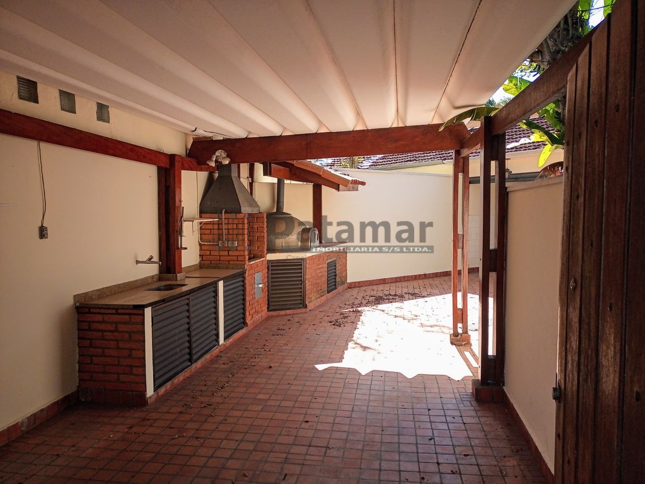 Sobrado para Venda - Instituto de Previdência