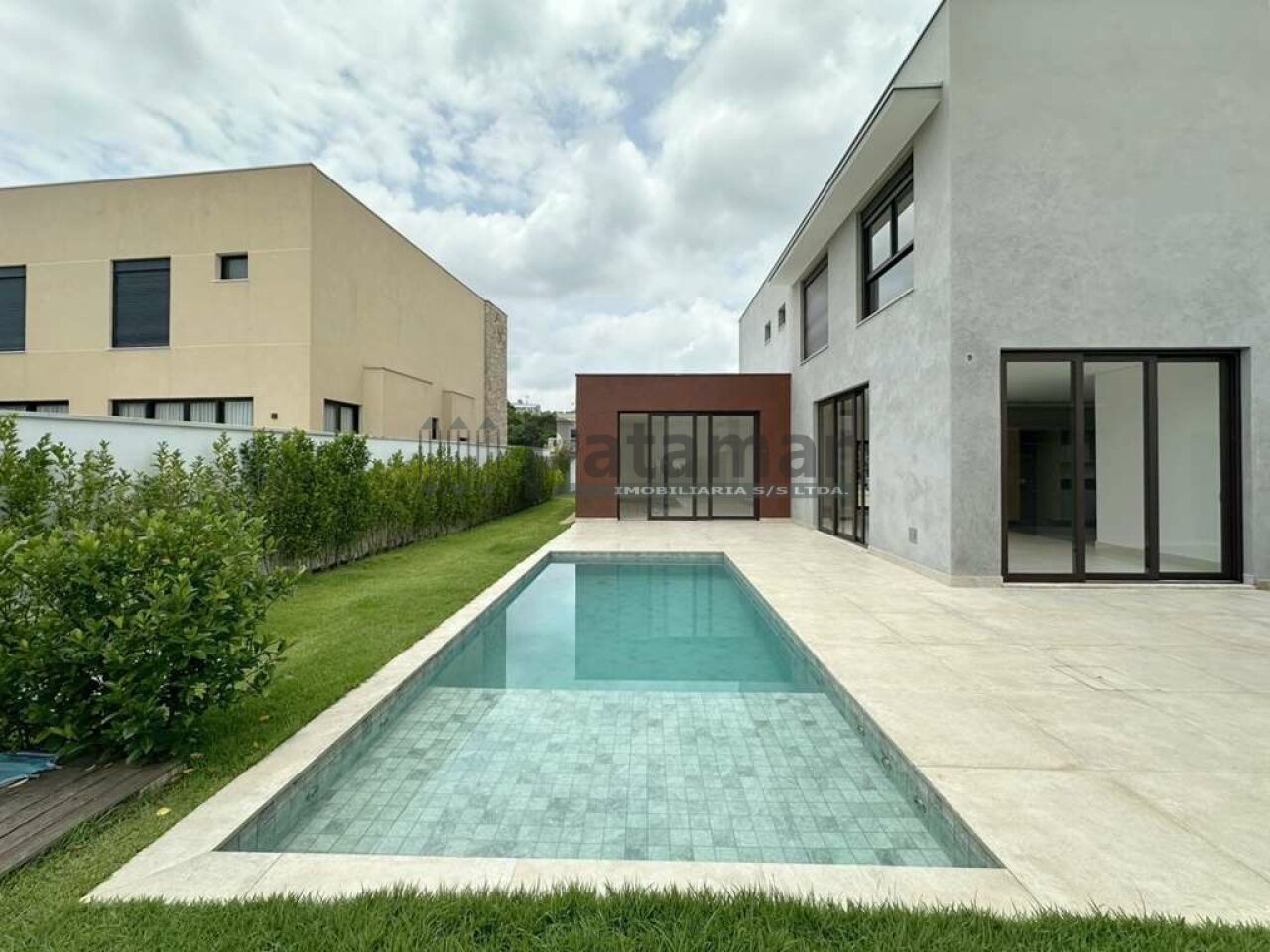 Casa em Condomínio para Venda - Granja Viana