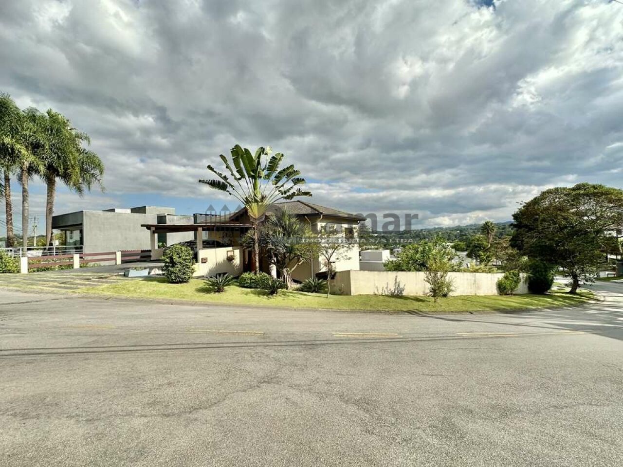 Casa em Condomínio para Venda - Golf Gardens