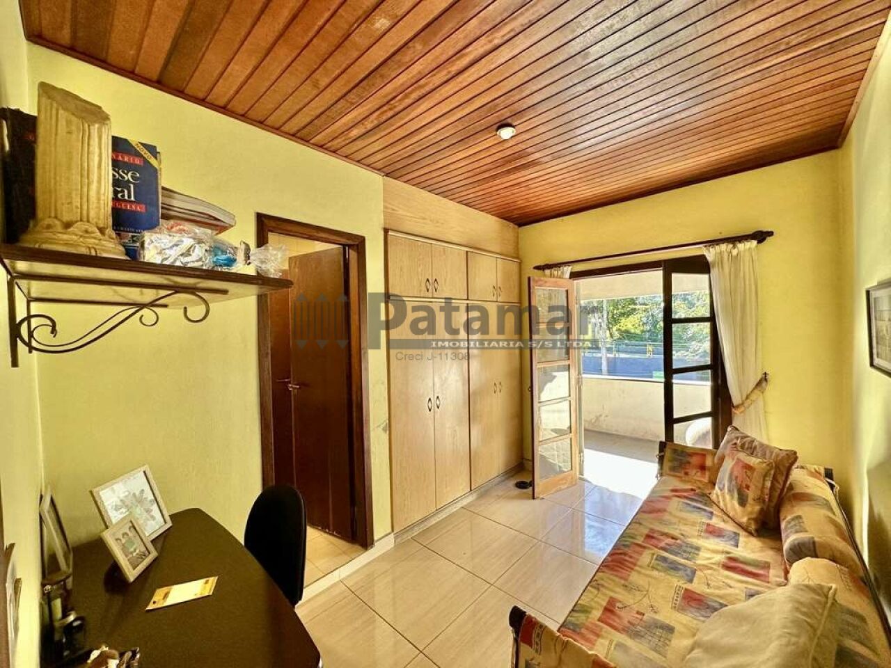 Casa em Condomínio para Venda - Nova Higienópolis