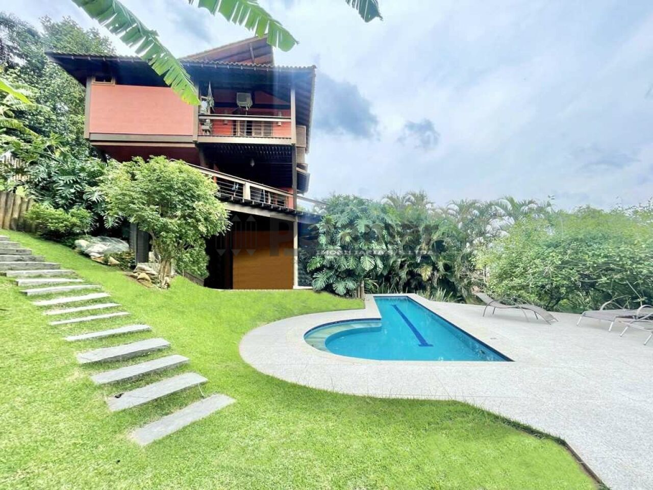 Casa em Condomínio para Venda - Recanto Impla