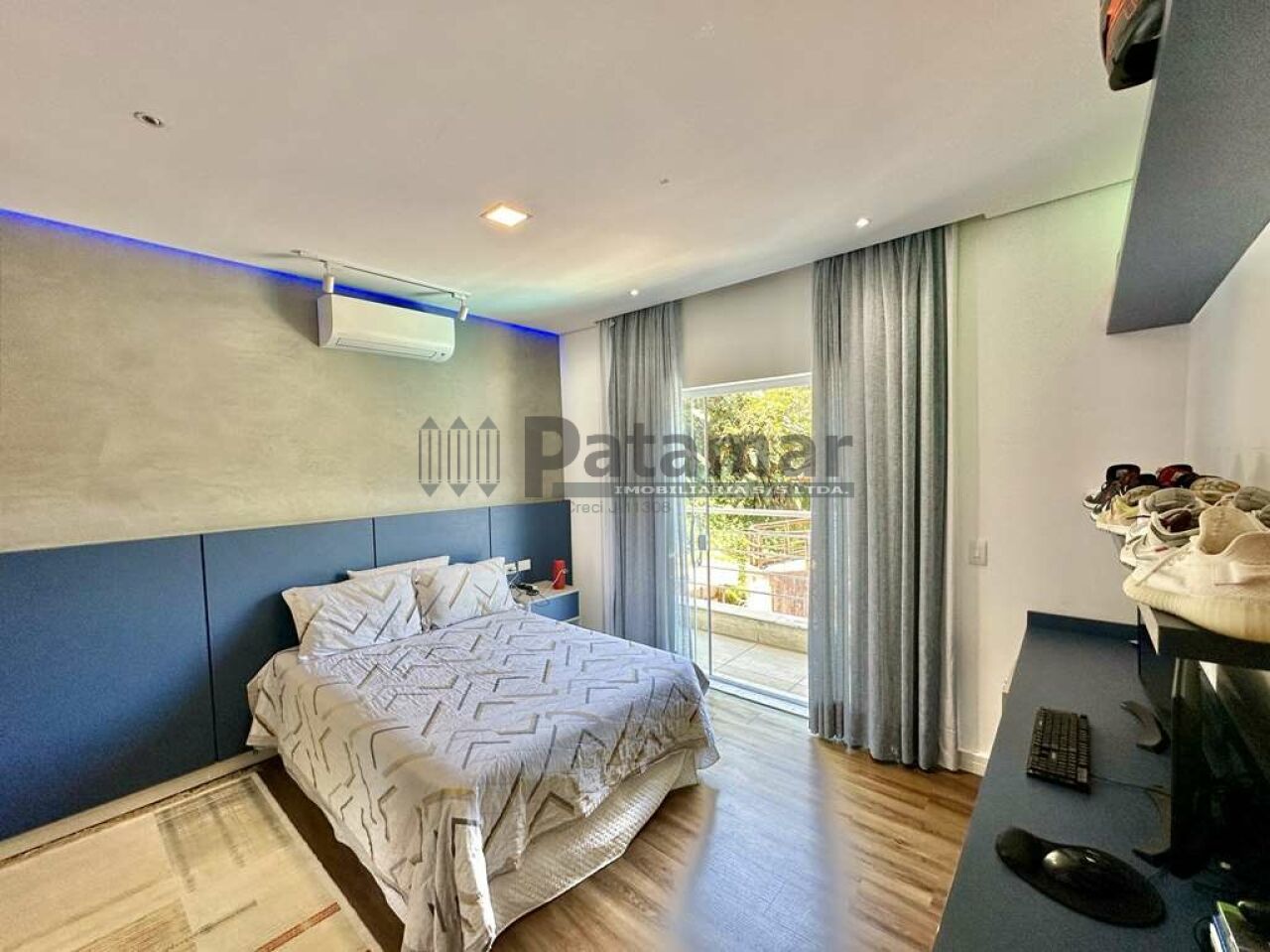 Casa em Condomínio para Venda - Chácara Santa Lúcia