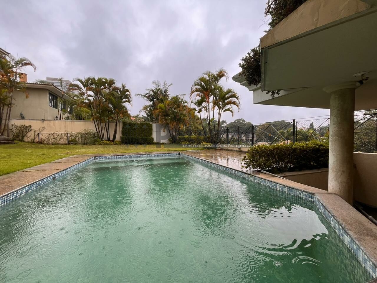 Sobrado para Venda - Jardim Leonor