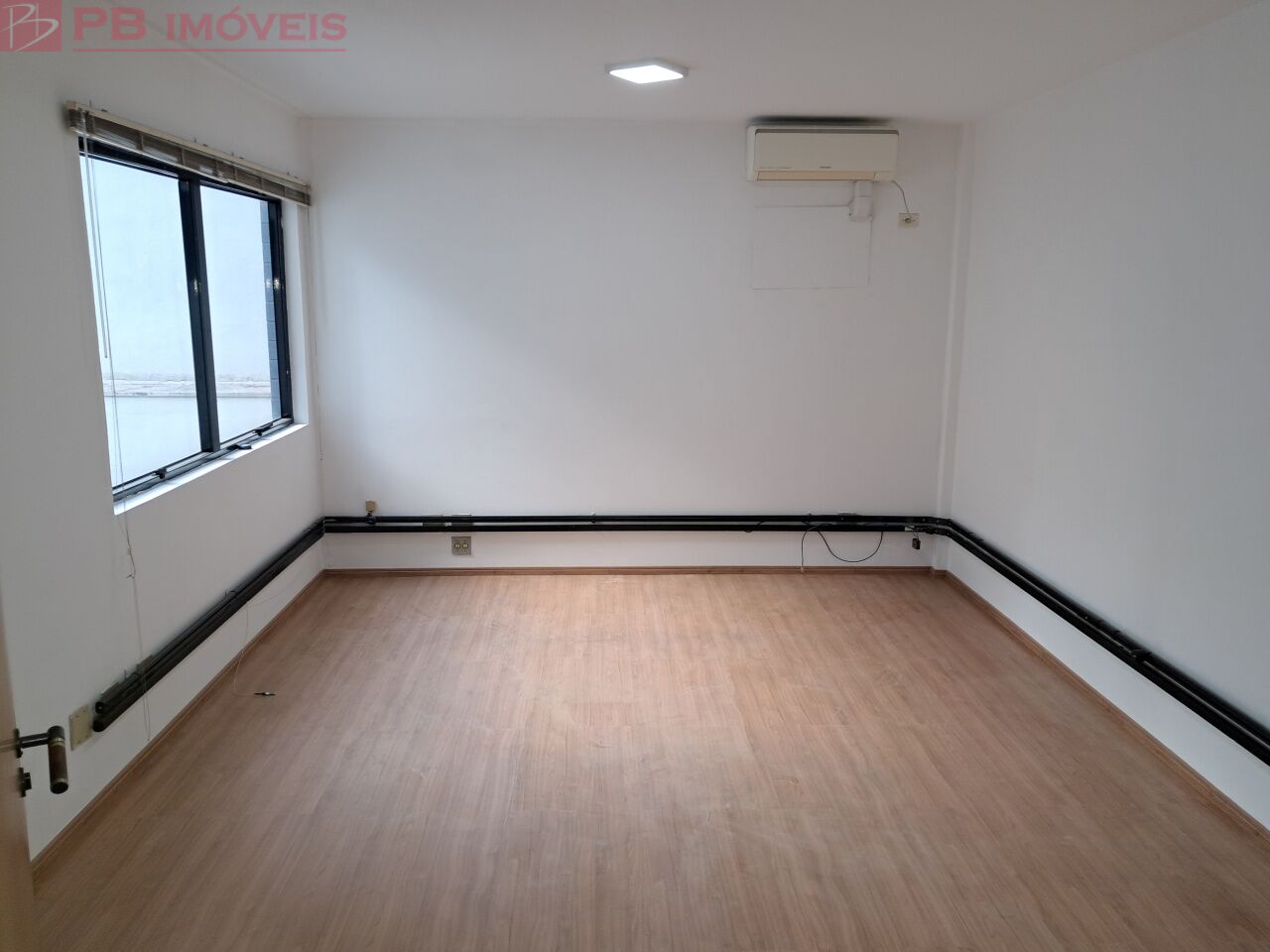 Salas/Conjuntos em Aclimação