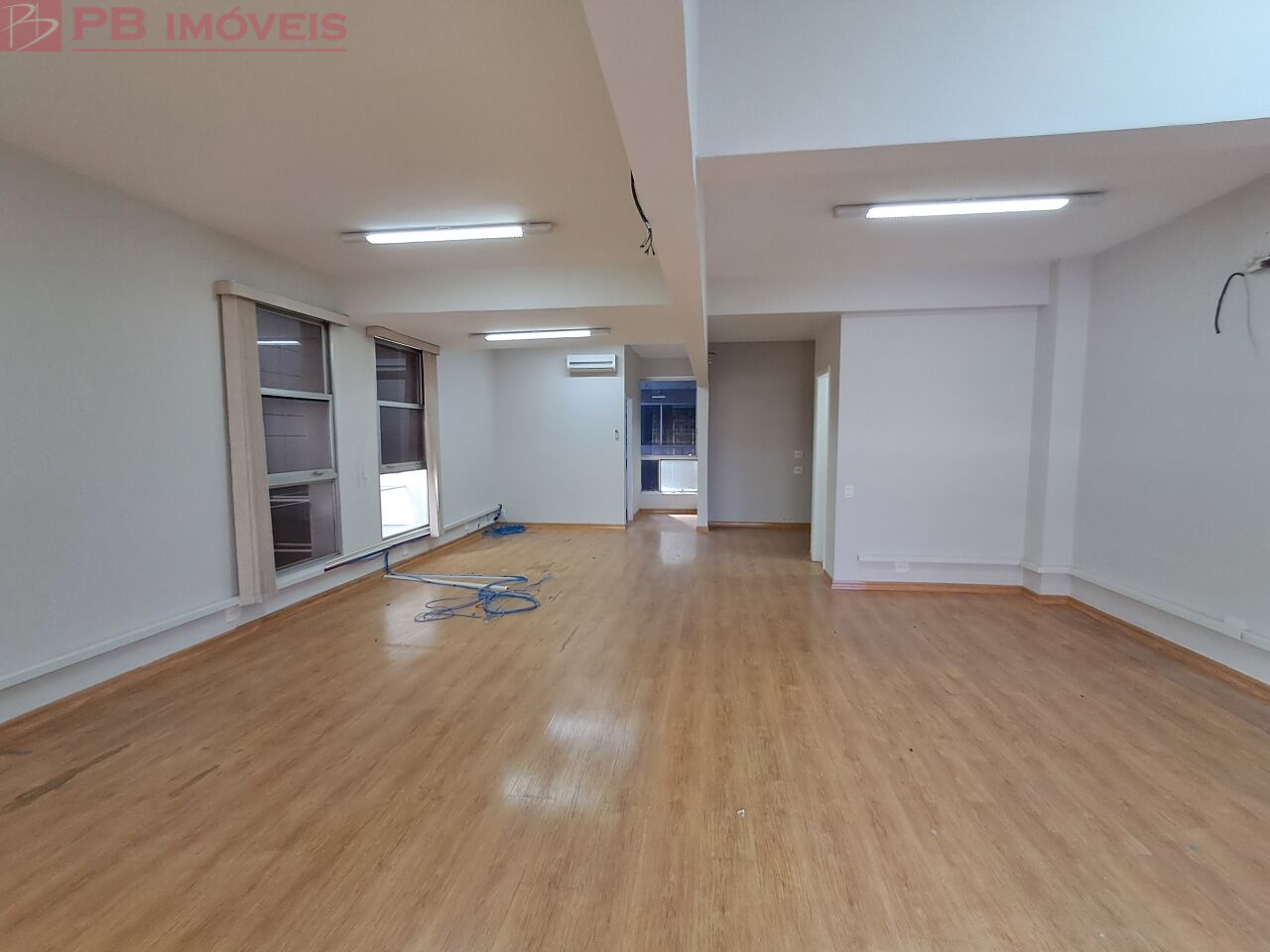 Salas/Conjuntos em Bela Vista