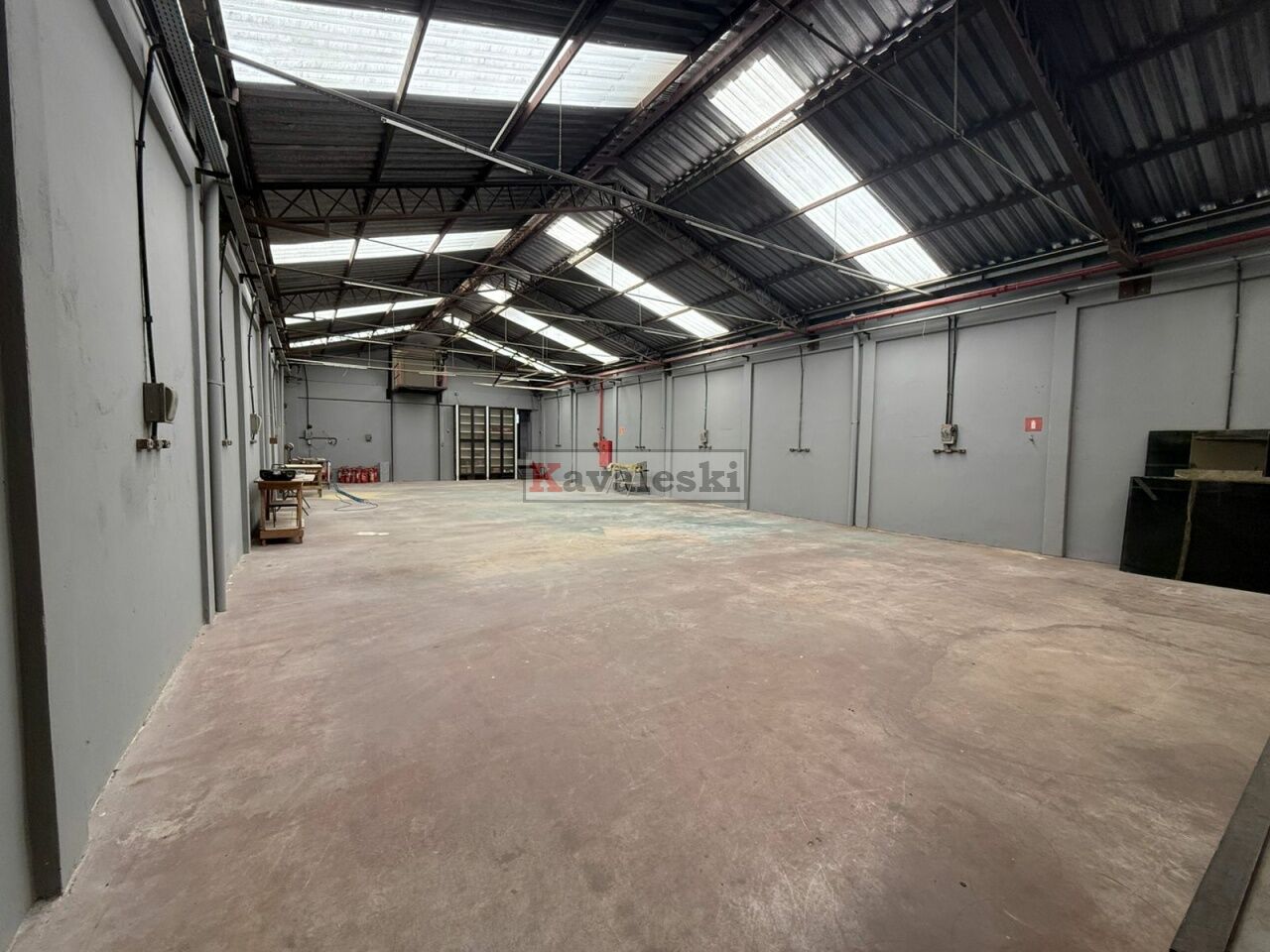 Galpão para Venda - JARDIM ANDREA DEMARCHI