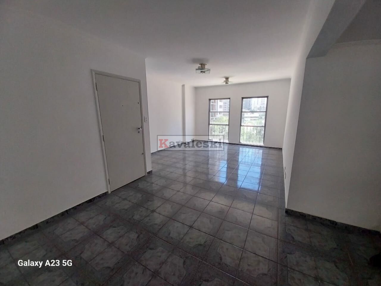 Apartamento para Locação - JARDIM BORBA GATO