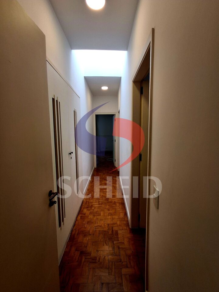 Corredor para 3 suítes