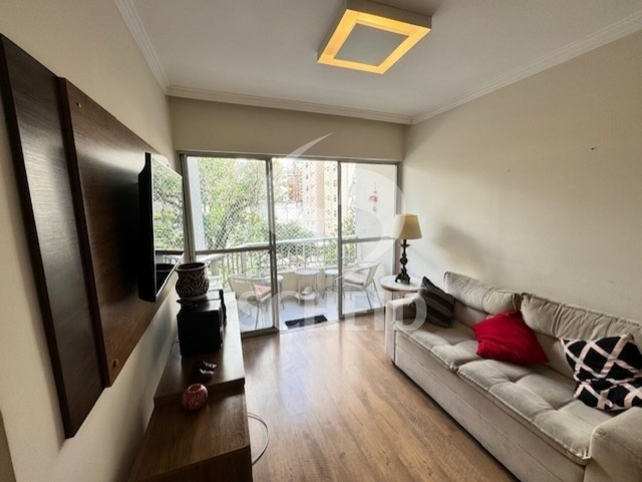 Foto 1