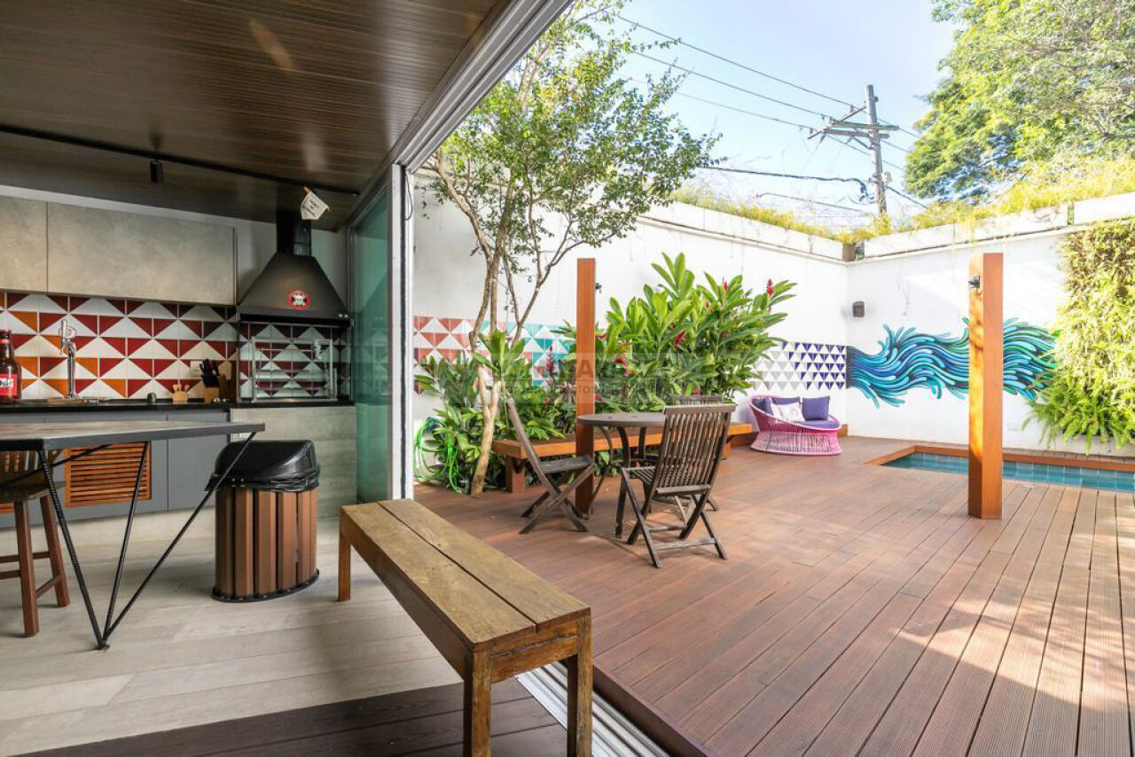 Casa de Condomínio Jardim Petrópolis 4 dormitorios 5 banheiros 5 vagas na garagem