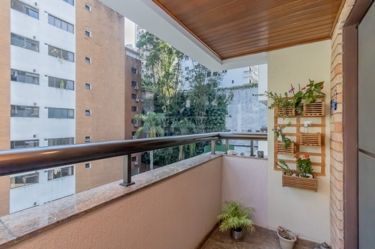 Apartamento Real Parque 3 dormitorios 3 banheiros 2 vagas na garagem