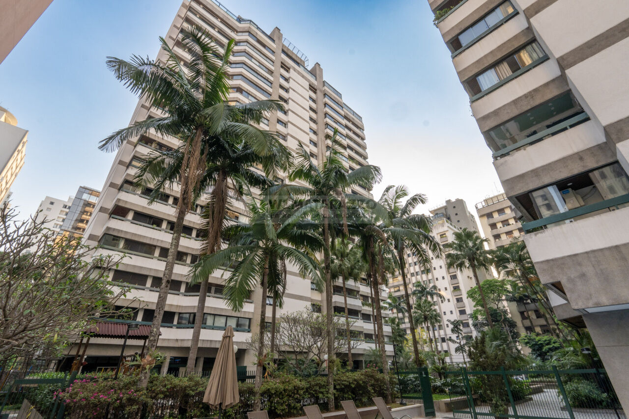 Apartamento Moema 4 dormitorios 4 banheiros 2 vagas na garagem