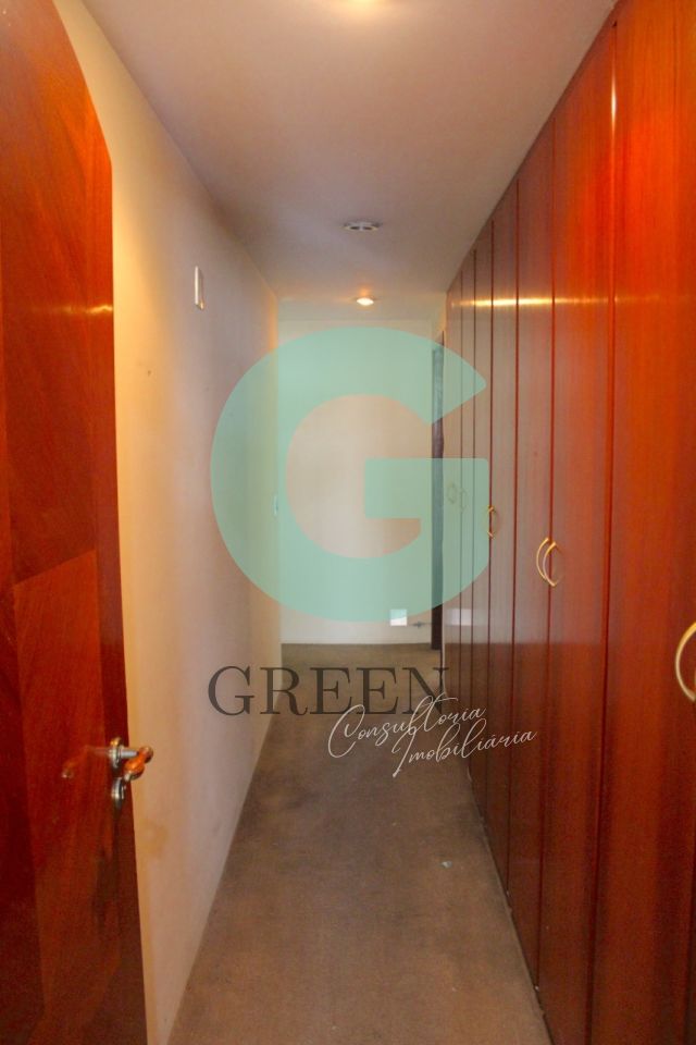Apartamento para alugar com 2 quartos, 203m² - Foto 15