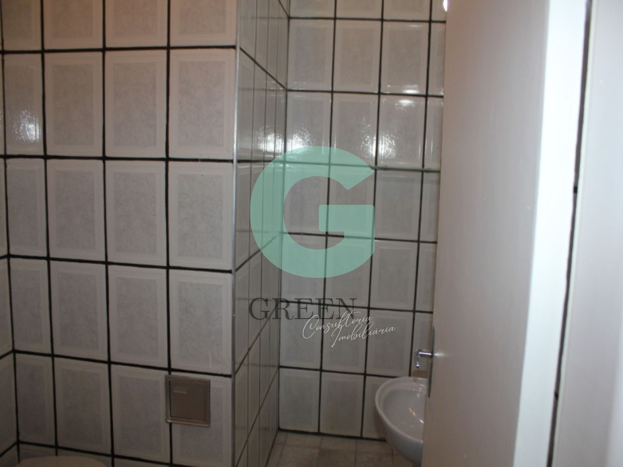 Casa para alugar com 2 quartos, 95m² - Foto 15