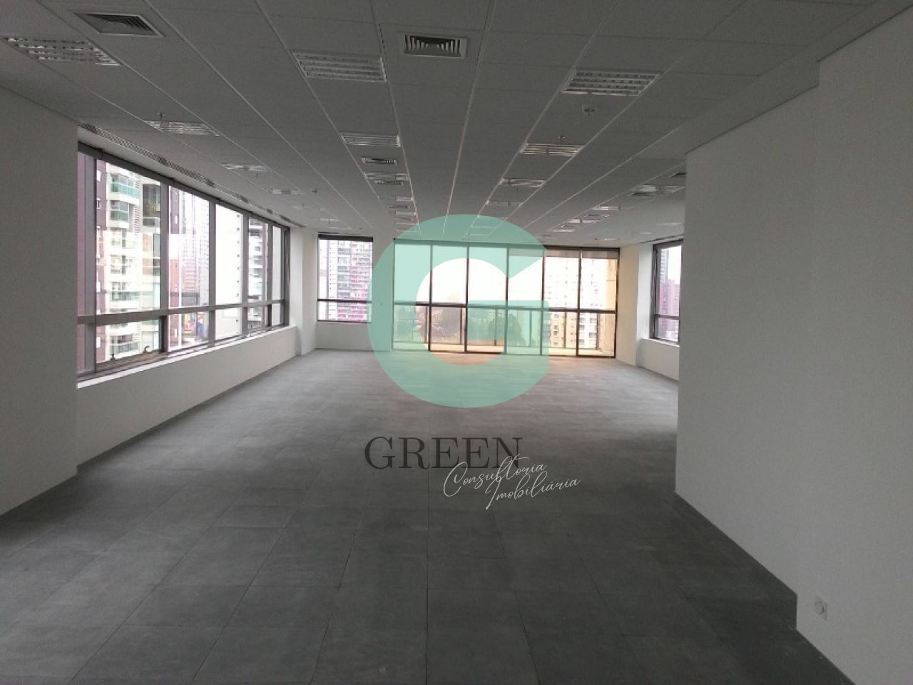 Casa Comercial para alugar, 261m² - Foto 1