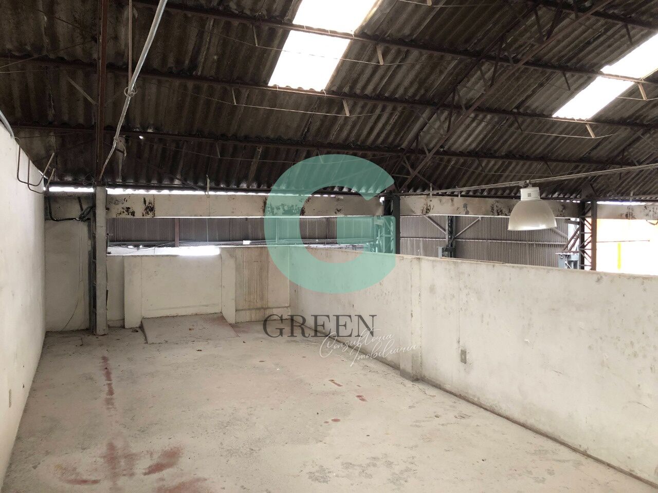 Depósito-Galpão-Armazém à venda, 1100m² - Foto 5