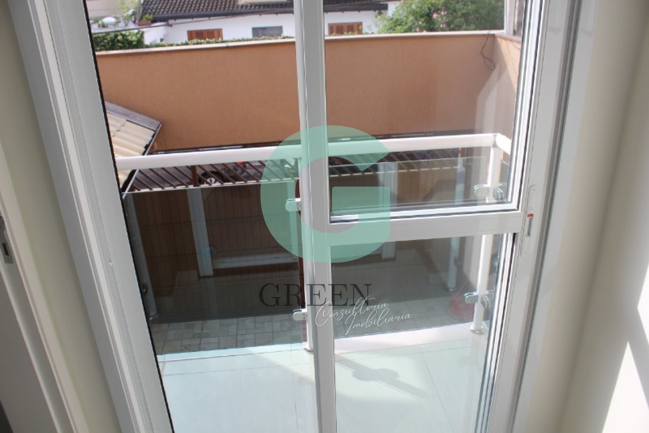Casa à venda com 3 quartos, 106m² - Foto 11