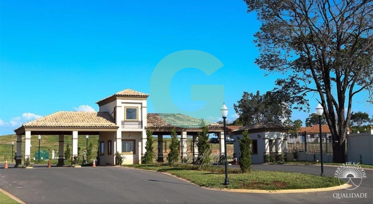 Loteamento e Condomínio, 841 m² - Foto 1