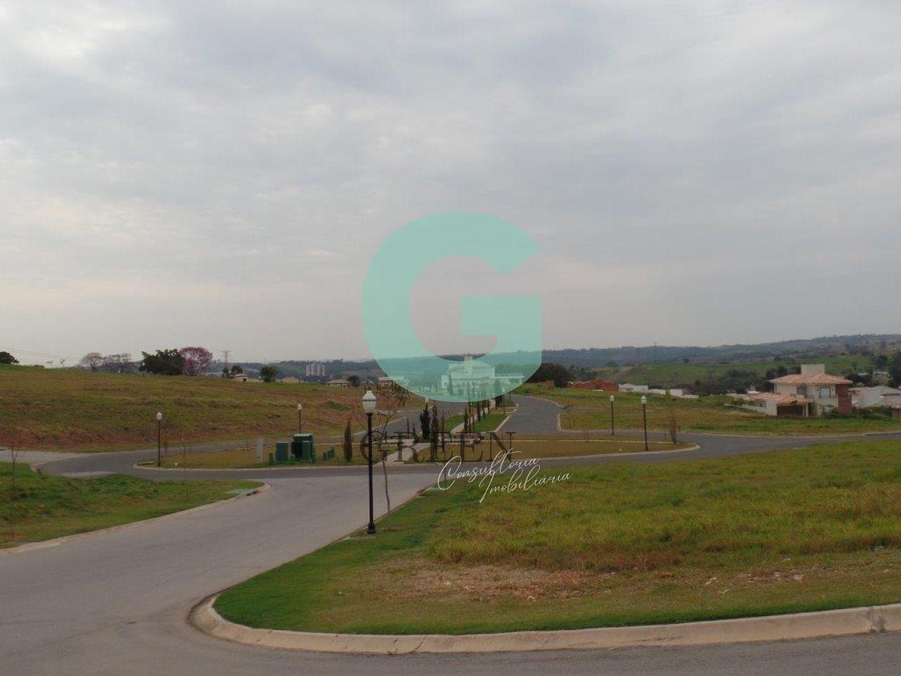 Loteamento e Condomínio, 841 m² - Foto 2