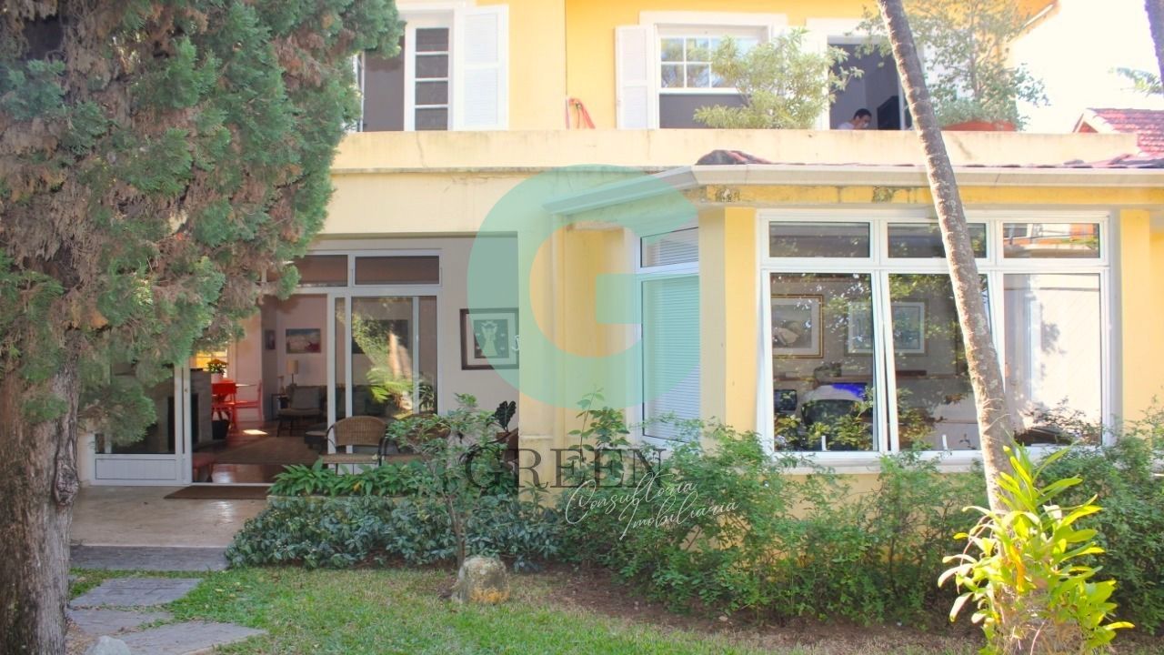 Casa à venda com 5 quartos, 434m² - Foto 2