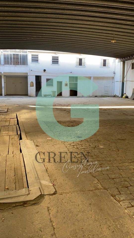 Depósito-Galpão, 815 m² - Foto 1