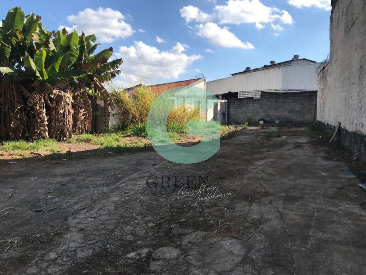 Loteamento e Condomínio, 550 m² - Foto 1