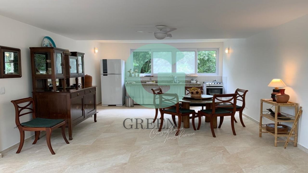 Casa de Condomínio à venda com 2 quartos, 250m² - Foto 18